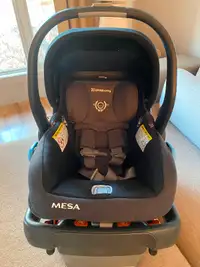 UPPAbaby Car Seat with Base
