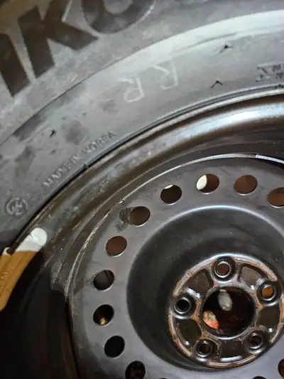 OEM Honda tire package. Honda metal rims, Hankook Kinergy GT tires and Hubcaps. 13,000km on the tire...