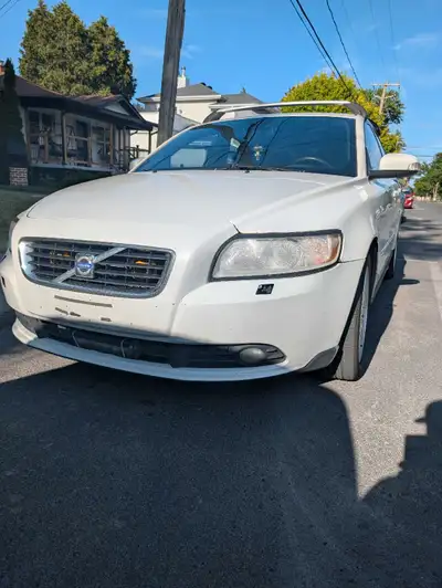 S40 t5 awd 2005 stage 1 manuelle 6 vitesse Wrapé blanc Toit ouvrant fonctionnel et qui coule pas !!...
