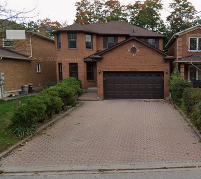Parking spot for rent in Mississauga. Rent: $125 (driveway) $200 (garage) The driveway is monitored...