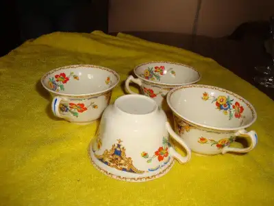 VINTAGE TEA CUPS SET OF FOUR OR PYREX SET $10 EACH, View more