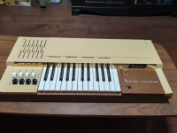 Vintage bontempi B4 keyboard made in italy
