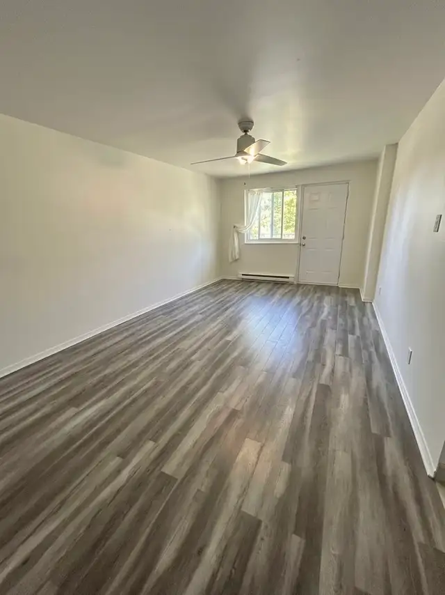 2 bedroom 1 bathroom for rent