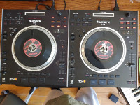DJ CONTROLLERS/TURNTABLES