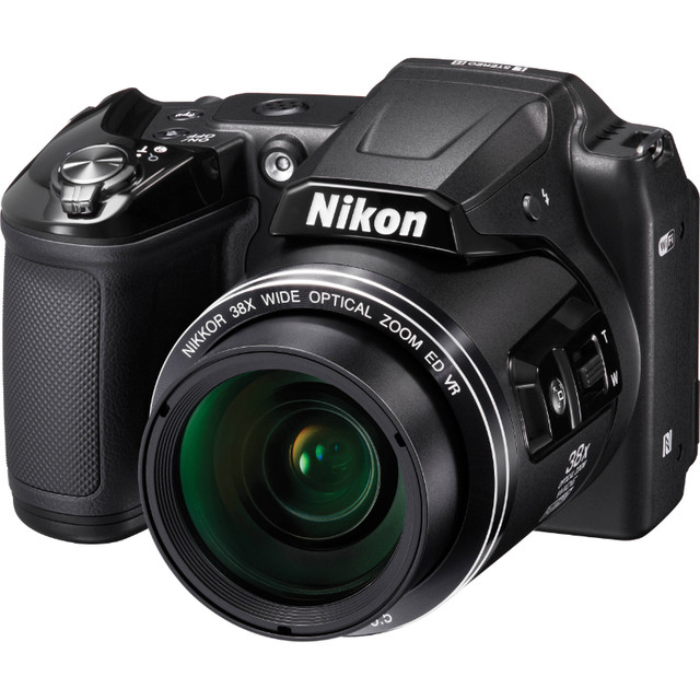 Looking for a Camera / Cameras (Ottawa Area) in Cameras & Camcorders in Ottawa