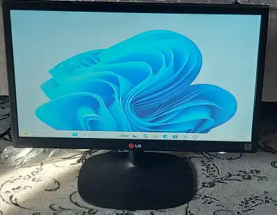 LG 22M35D 22" Class Full HD LED Monitor, View more