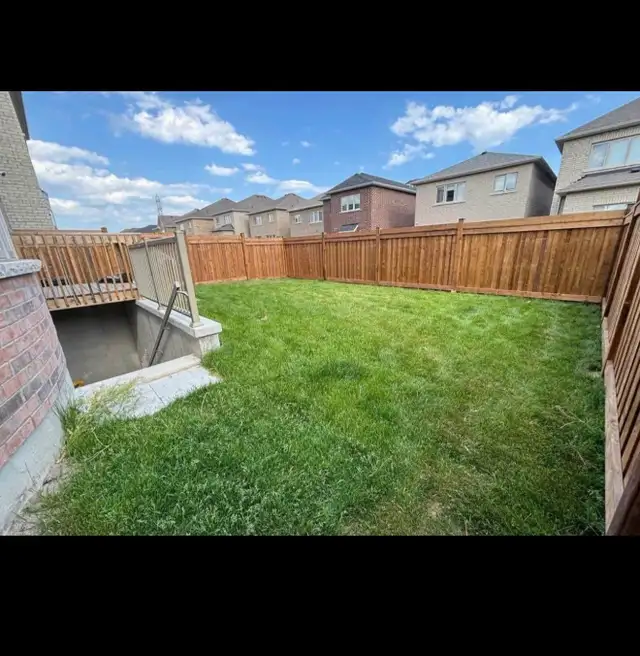 3 bed room and 2 bathroom basement for rent in Long Term Rentals in Oshawa / Durham Region - Image 6