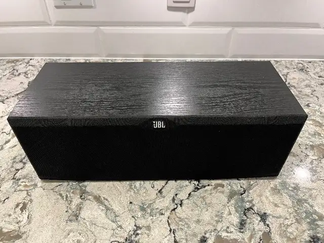 JBL center speaker | Speakers | Gatineau | Free local classifieds - Kijiji