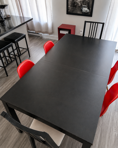 Table IKEA et 6 chaises, View more