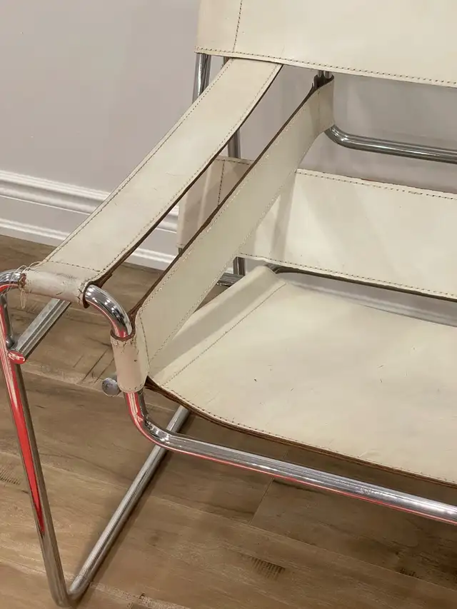 Wasaily  chairs in Chairs & Recliners in Markham / York Region - Image 3