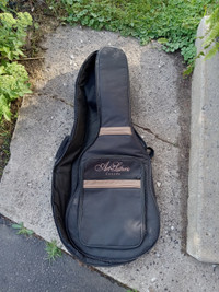 Small acoustic guitar bag