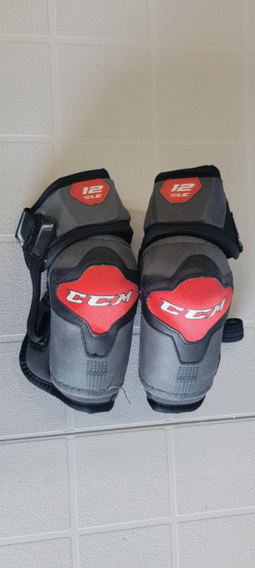 Elbow Pads in Hockey in Ottawa - Image 4