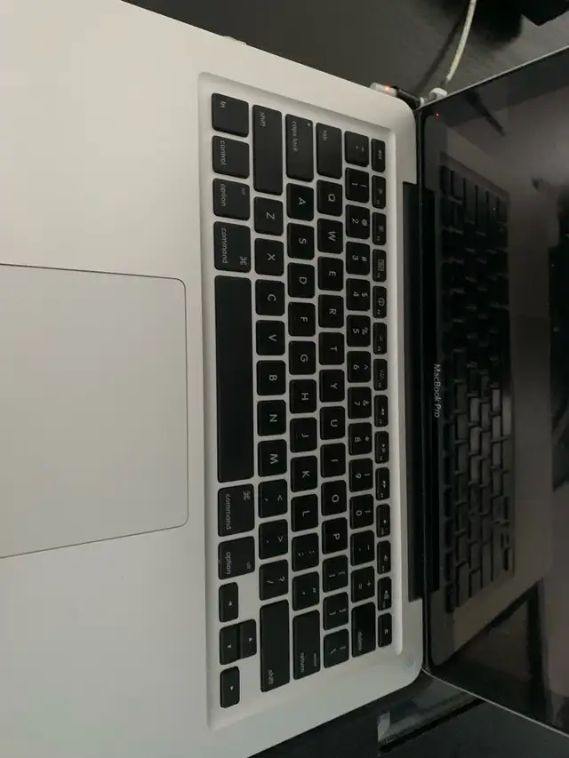 Macbook Pro laptop538903054323568643