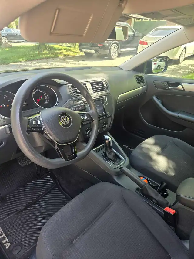 Vw Jetta 2016556564840617103361