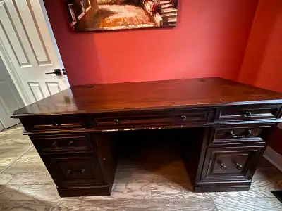 Executive Desk and Chair - Niagara Falls, View more