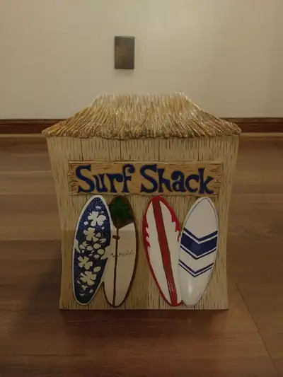 Dean Miller Surf Shack Tissue Box Holder. Excellent condition!! Surfer's Dream Tissue Box. Size: 7.4...