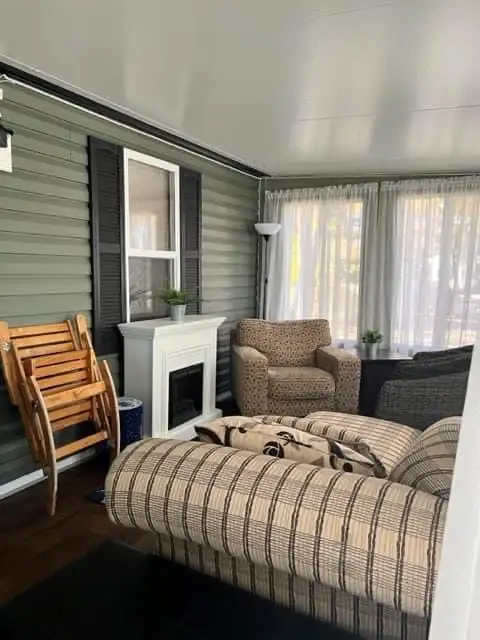 Turn-key Summer Home - Park Model Trailer for sale in Park Models in Grand Bend - Image 13