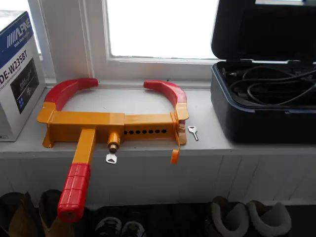 Anti Theft Device in Other in Regina - Image 3