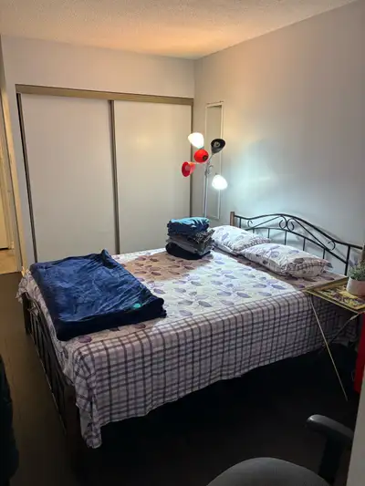 private room $800 near Bramalea City Centre
