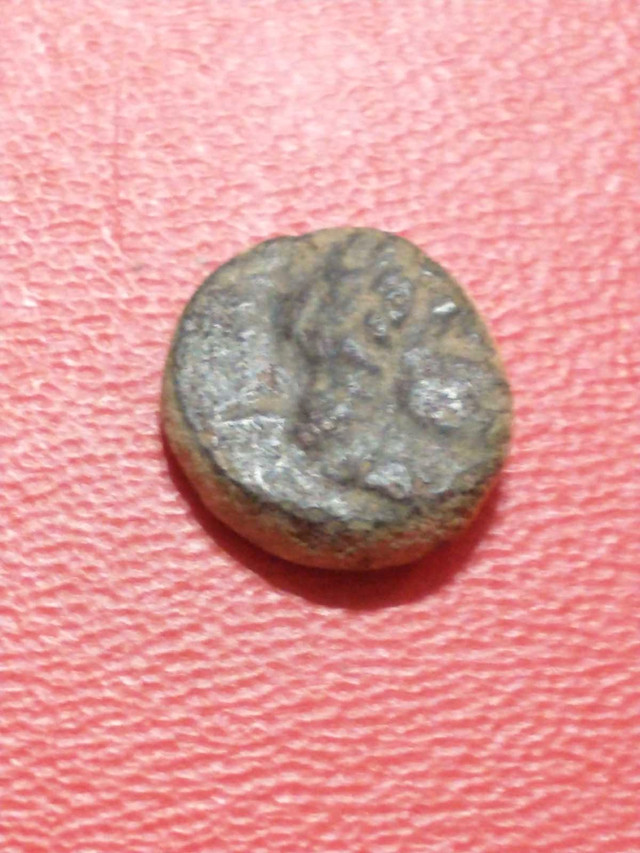 Ancient Greek coin circa 5th-3rd century BC in Arts & Collectibles in City of Toronto