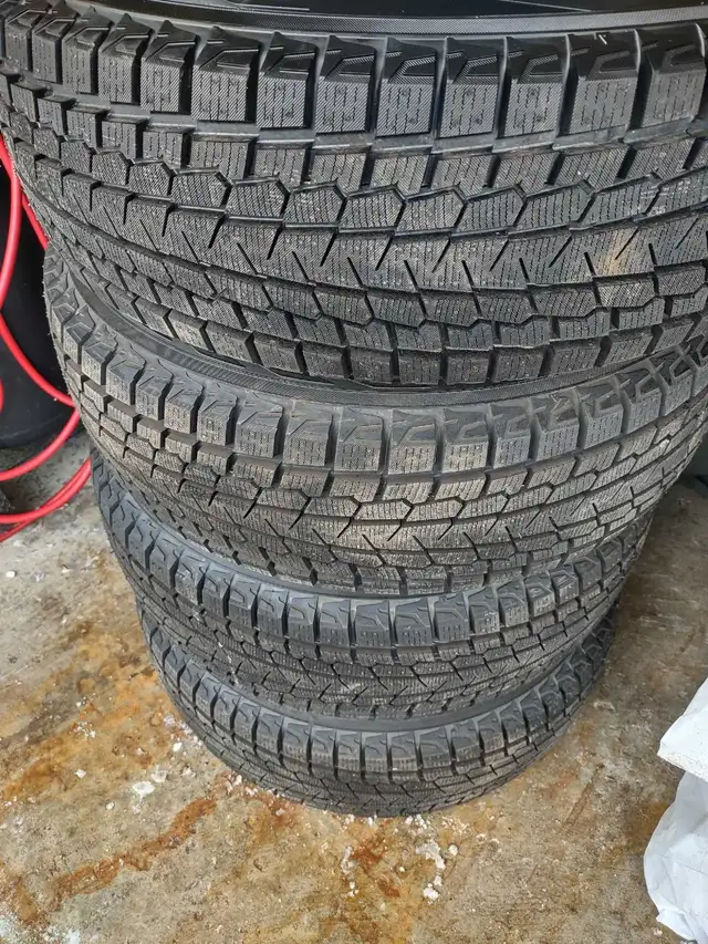Yokohama ice guard winter tires 235 65 18 on 5x114.3 rims in Tires & Rims in Markham / York Region - Image 5