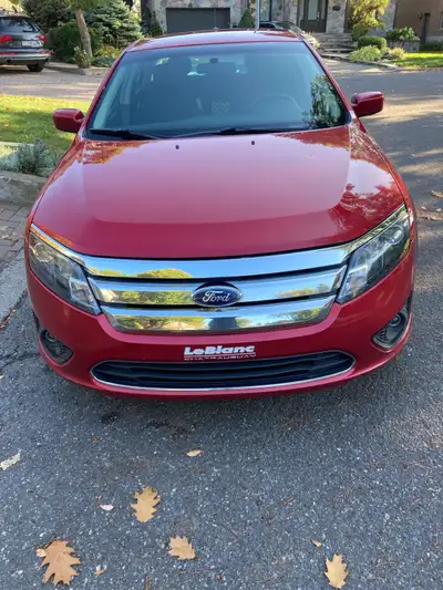 Ford fusion SE 2011 l, 129 000 km. Comes with extra set of tires already on rims. Weather tech mats...