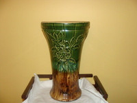 Vase à fleurs, en céramique de couleur vert