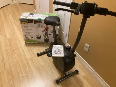 Vélo WII CyberBike avec jeu et boite, View more