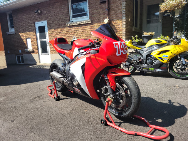 2008 Honda CBR 1000RR-race/track day bike in Sport Bikes in St. Catharines - Image 3