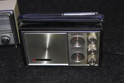 VINTAGE and INCREDIBLE RADIOS. TUBE and SOLID STATE, View more