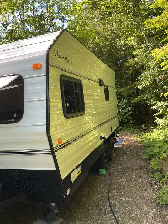 Taylor Coach 17' Travel Trailer in Travel Trailers & Campers in Hamilton - Image 3