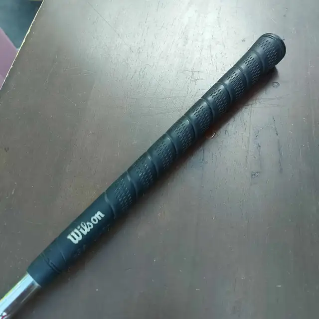 Wilson Fire Stick Mid Size System 45 6 Iron (RH) - $15.00 in Golf in Belleville - Image 9