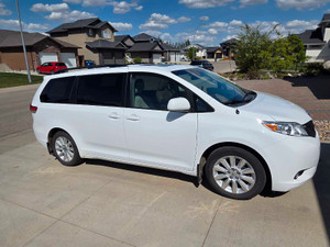 2013 Toyota Sienna XLE