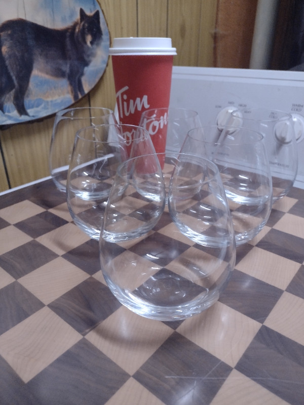 6 No Stem Wine Glasses in Kitchen & Dining Wares in Kamloops