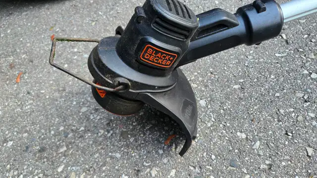 Weed wacker 20V MAX in Lawnmowers & Leaf Blowers in Kitchener / Waterloo - Image 3