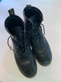 Doc Martens Air Wair with Bouncing soles men’s size 9 black 