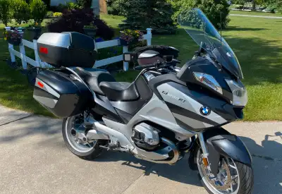 EXPERIENCE THE ULTIMATE RIDE Are you looking for an incredible touring motorcycle that combines comf...