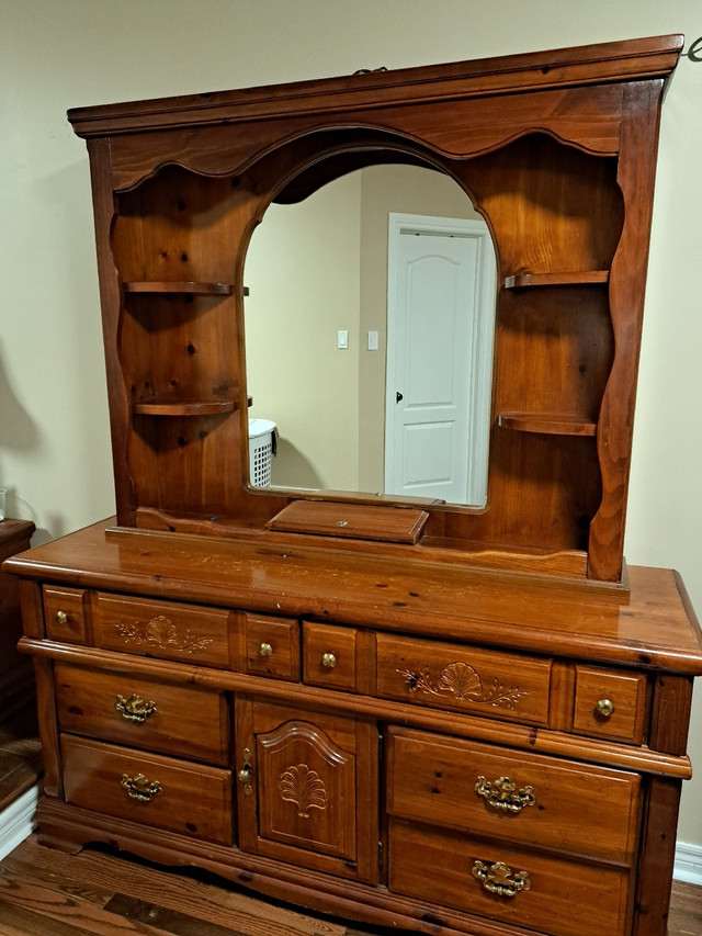 Solid Wood Pine Dresser with Mirror Dressers & Wardrobes Barrie