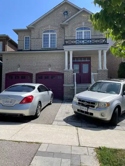 Beautifully renovated 2 bedroom, 2 bathroom suite with a full kitchen and all appliances, including...