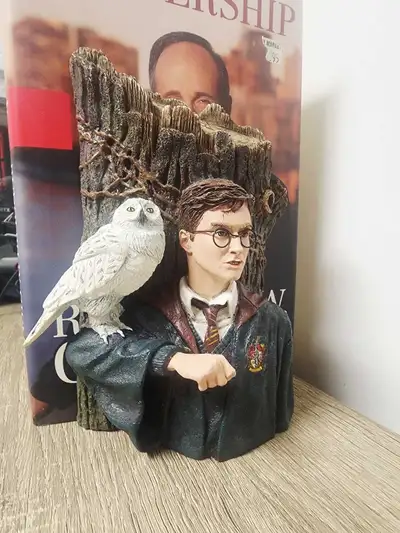 Herry potter book end, View more