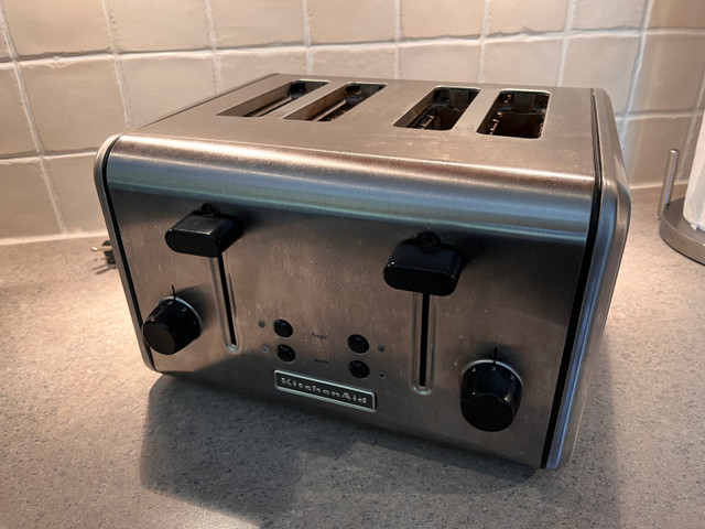 Kitchen Aid Toaster For Sale in Toasters & Toaster Ovens in Markham / York Region - Image 2