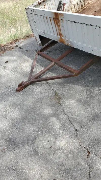 truck box trailer. no papers for farm use only. Needs repairs to make useable. best offer