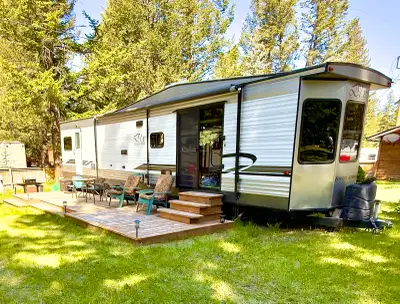 Forest River Wildwood 39’ DXL destination trailer. Free and clear title. 2 slideouts This RV is in w...