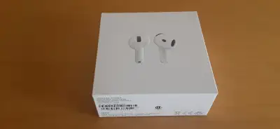 Apple Airpods 4 (neufs boîte scellée / new sealed box), View more