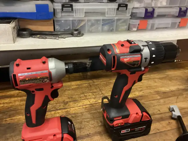 MILWAUKEE M18 BRUSHLESS IMPACT DRIVER and 1/2” HAMMER DRILL KIT in Power Tools in Barrie - Image 8
