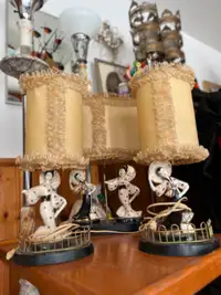 Ensemble de 3 lampes 1950 asiatiques avec abats jours d’origine
