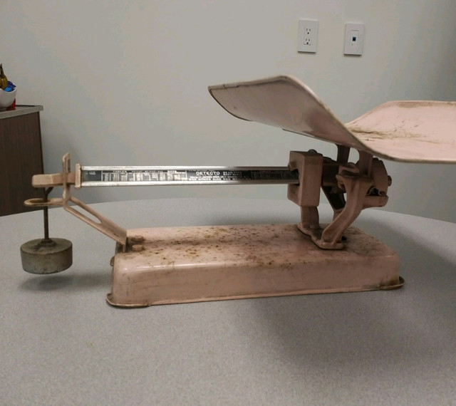 Antique Baby Scale - Detecto Baby Scale - PINK Metal in Arts & Collectibles in City of Toronto