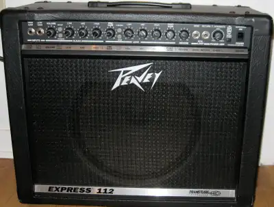 Amplificateur Peavey 65 watts, View more
