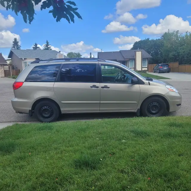 Toyota Sienna 2007, same owner for 9 years.