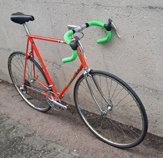 Miele Luna - Vintage Road Bike - Shimano 105 - XL in Road in City of Toronto - Image 3